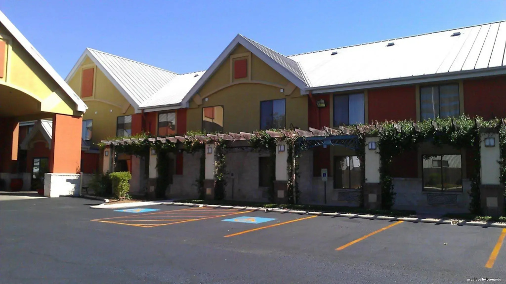 photo 1 of Best Western Posada Ana Inn-Airport