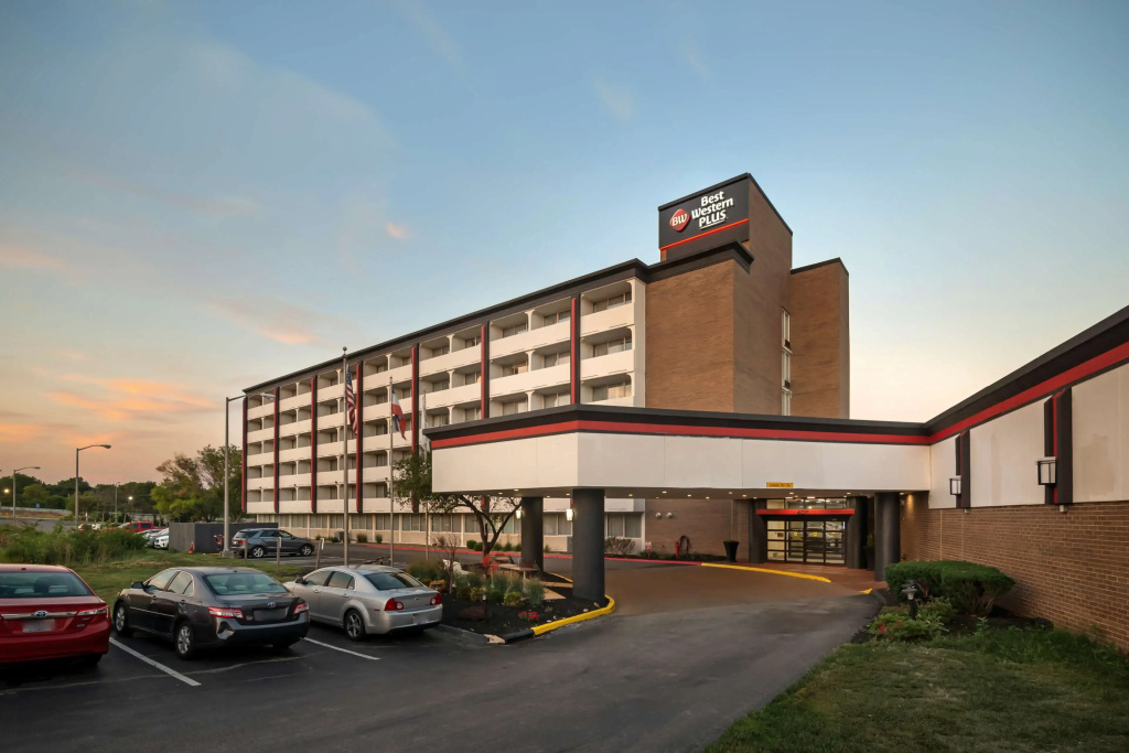 photo 1 of Best Western Plus Kansas City Sports Complex Hotel