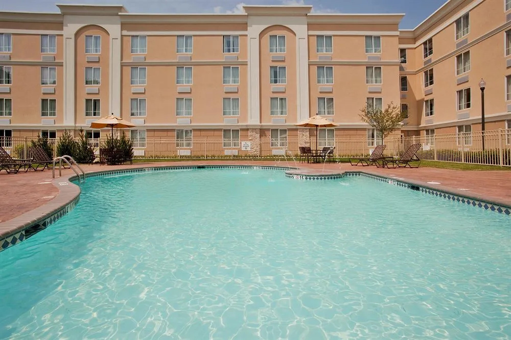photo 1 of Best Western Premier Richmond City Gateway