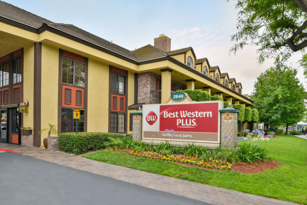 photo 1 of Best Western Plus Raffles Inn & Suites