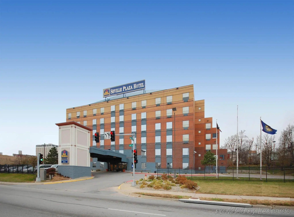 photo 1 of Four Points by Sheraton Omaha Midtown