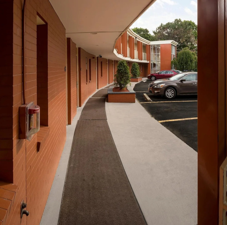 photo 1 of Best Western University Hotel Boston Brighton