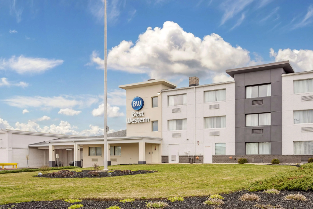 photo 1 of Best Western Westgate Inn