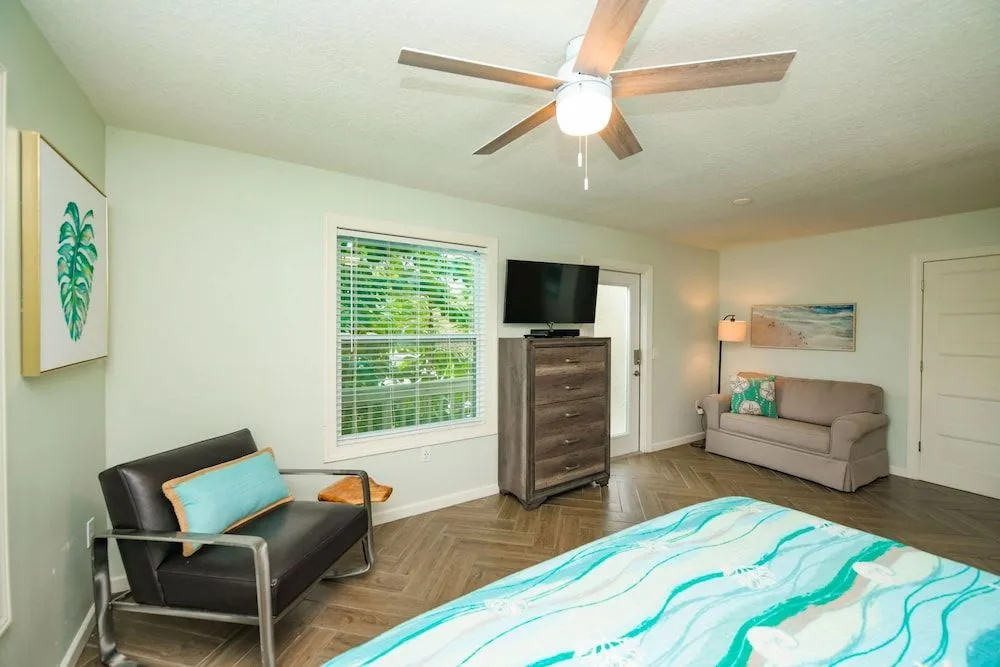 photo 1 of Bimini Breeze