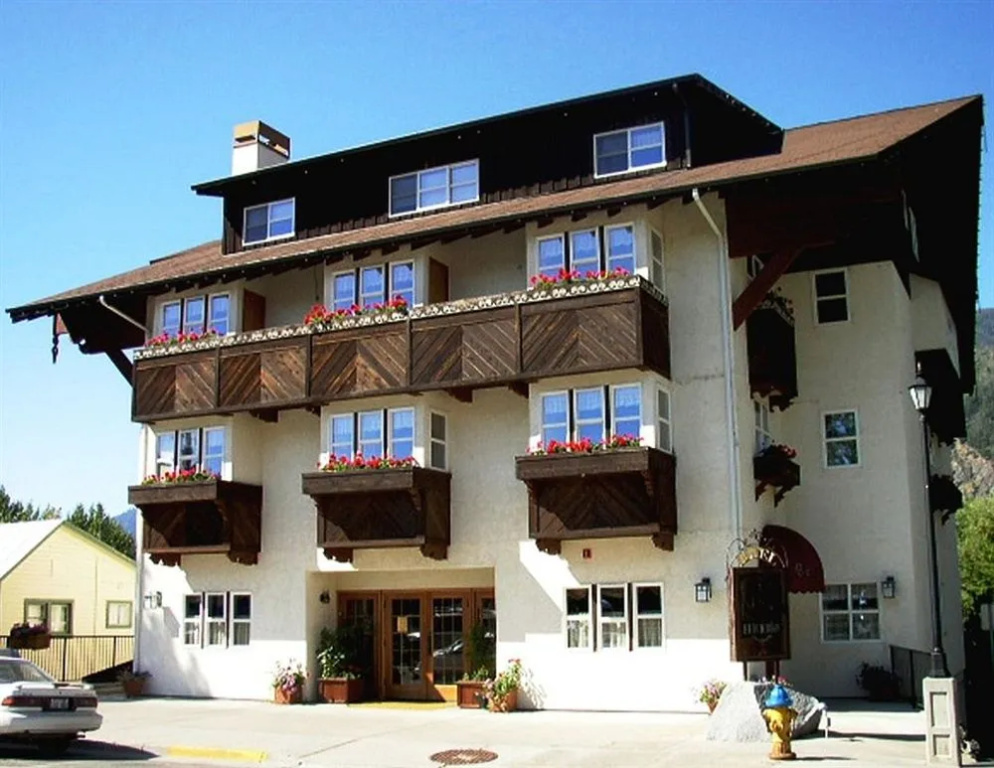 photo 1 of The Blackbird Lodge