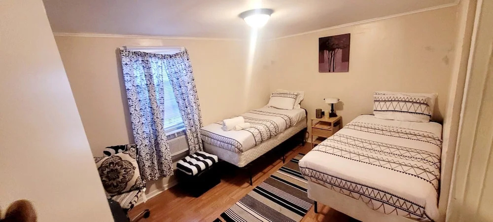 photo 1 of Room-black-white Rm By Yale U