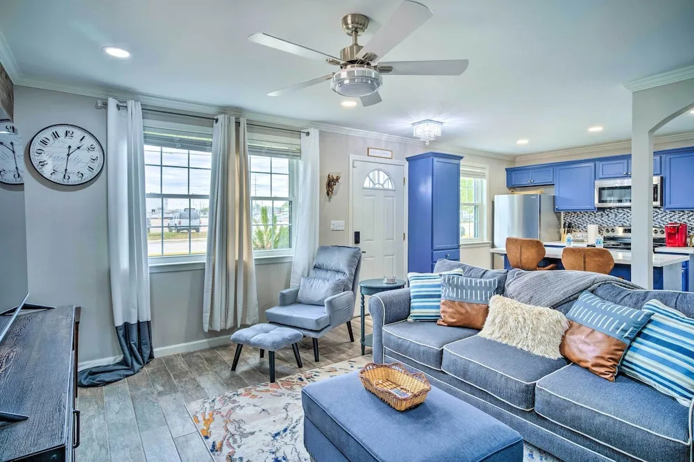 photo 1 of 'blue Cottage in the Bayou' w/ Private Yard!