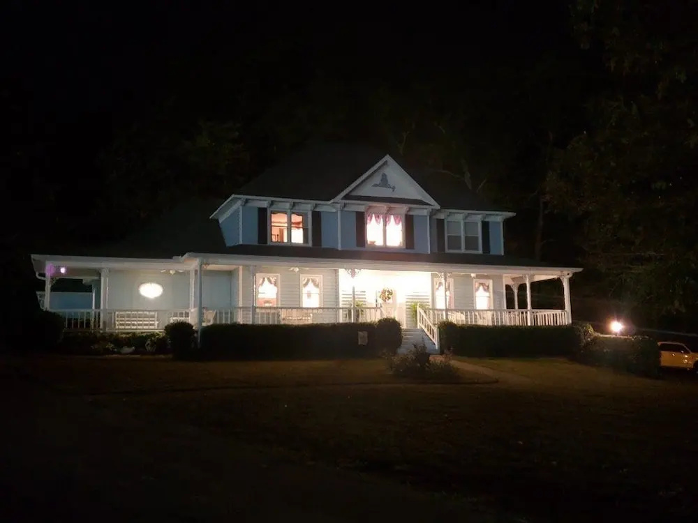 photo 1 of Blue Heaven Bed & Breakfast
