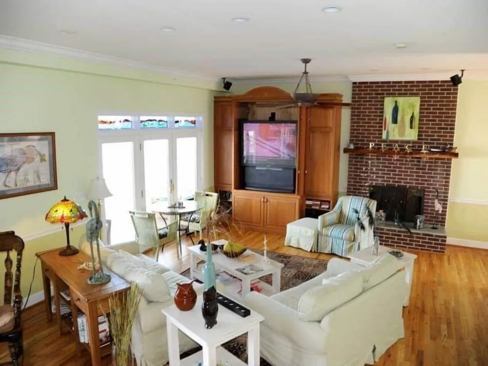 photo 1 of Blue Heron Inn - A Bed and Breakfast LLC