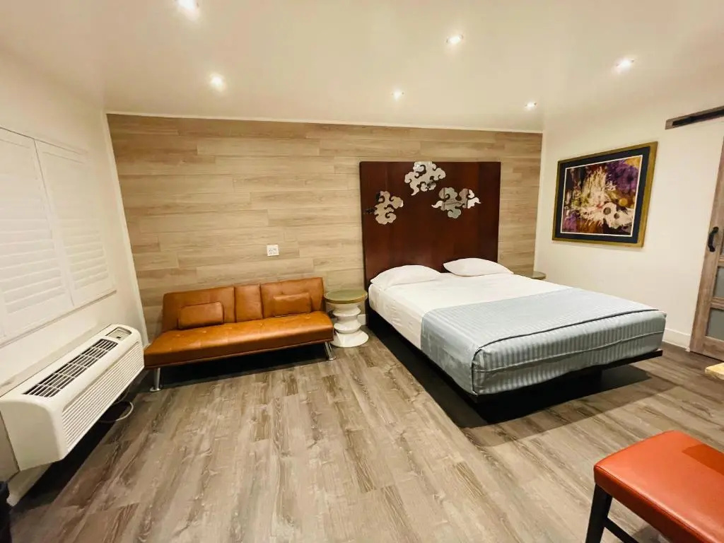 photo 1 of Casa Blanca Inn & Suites