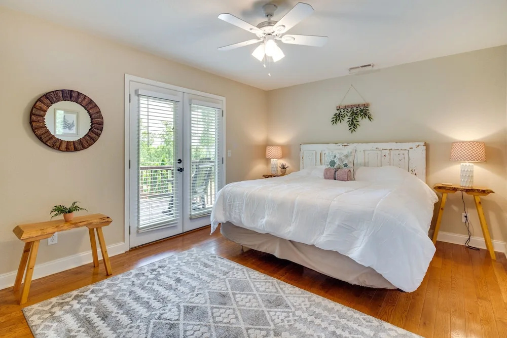 photo 1 of Pet-friendly Home w/ Sunroom in Blue Ridge Mtns!