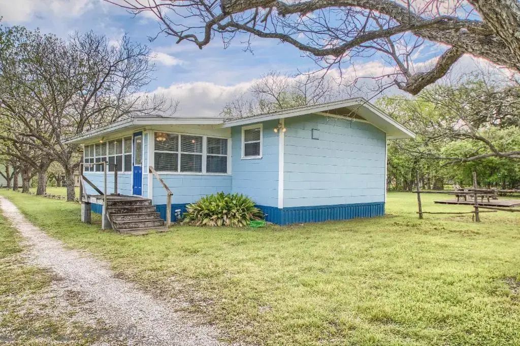 photo 1 of Bluebonnet Cabin Rr9084bc Home