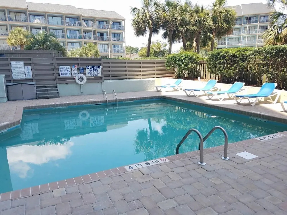 photo 1 of Bluewater 905