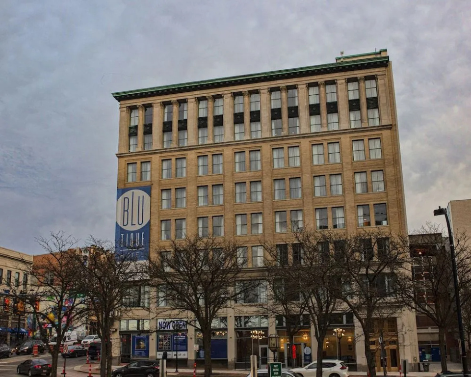 photo 1 of BLU-Tique, Akron, a Tribute Portfolio Hotel