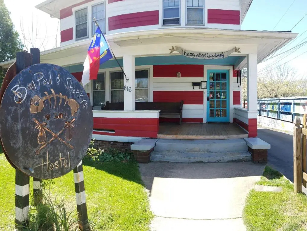photo 1 of Bon Paul & Sharky's Youth Hostel