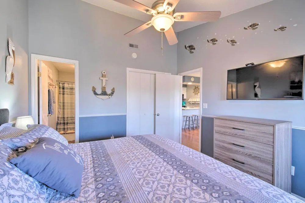 photo 1 of 2 Mi to Silver Dollar! Updated Branson West Condo
