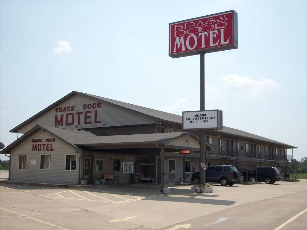 photo 1 of Brass Door Motel Gassville