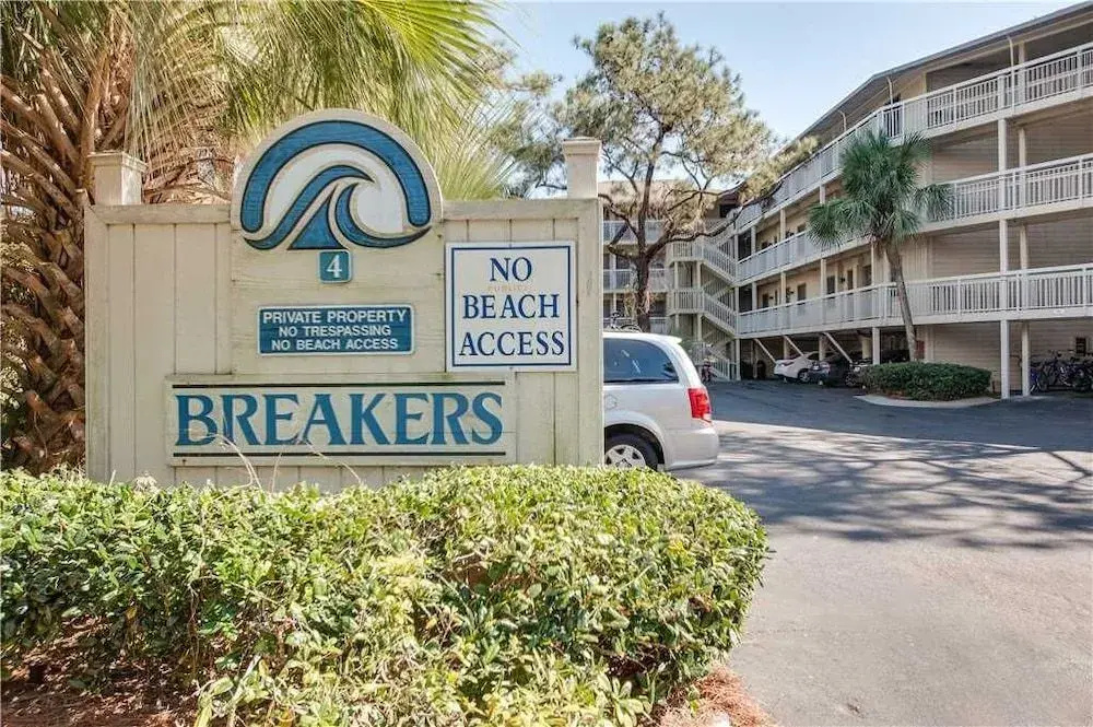 photo 1 of Breakers 311