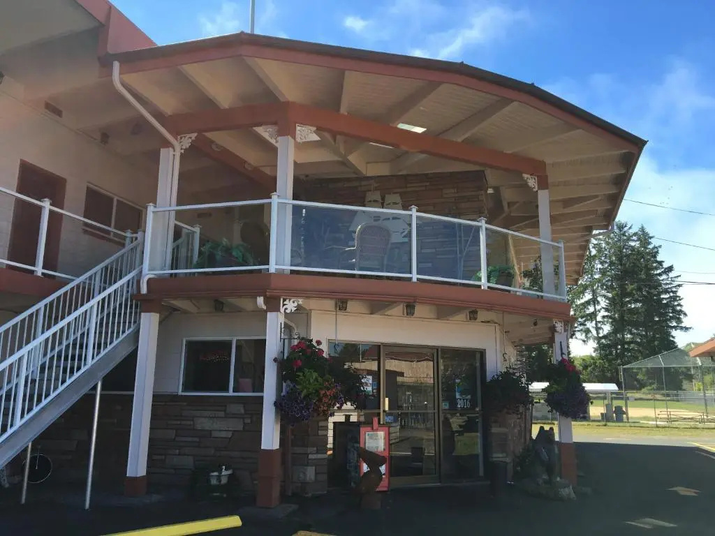 photo 1 of Breakers Boutique Inn
