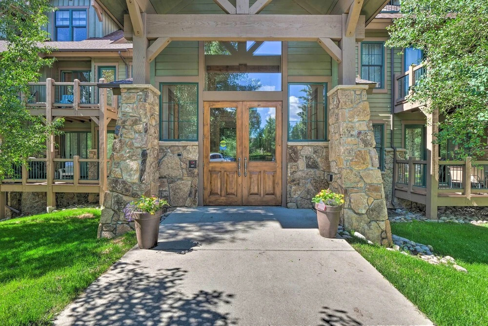 photo 1 of Breckenridge Penthouse Studio: 5 Mi to Skiing!