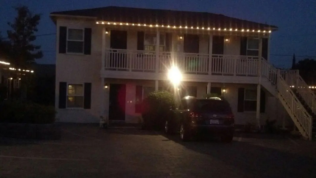 photo 1 of Le Petit Pali Brentwood West Los Angeles