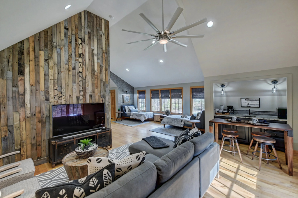 photo 1 of Bridlewood Cove