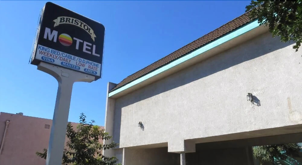 photo 1 of Bristol Motel