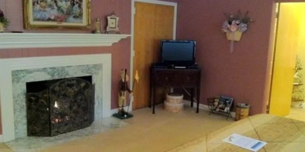 photo 1 of Brookside Mountain Mist Inn