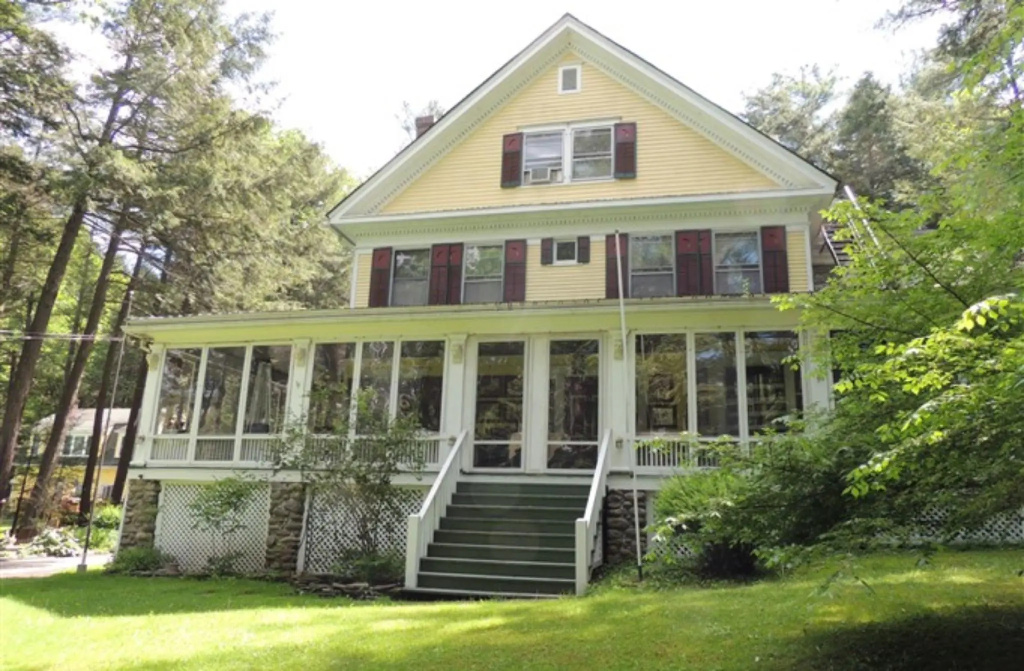 photo 1 of Brookview Manor Inn