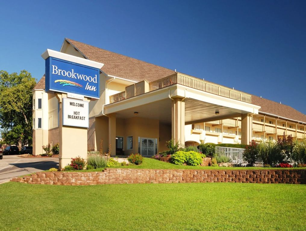 photo 1 of Brookwood Inn