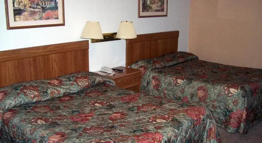 photo 1 of Budget Deluxe Motel
