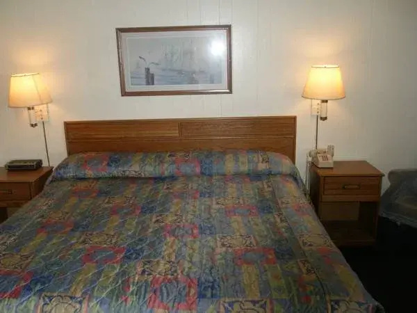 photo 1 of Budget Inn