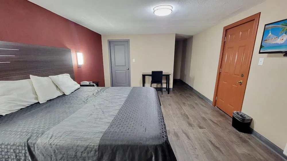 photo 1 of Budget Inn & Suites
