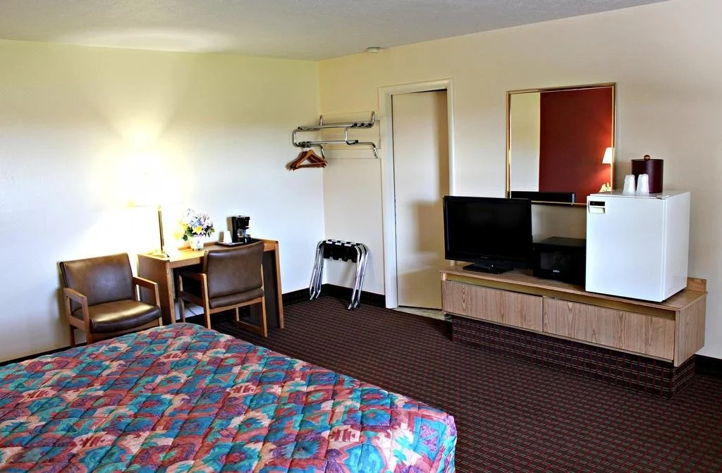 photo 1 of Budget Inn Farmington