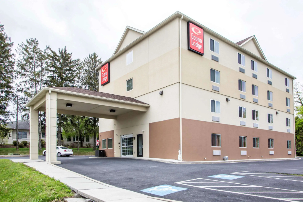 photo 1 of Econo Lodge Harrisburg - Hershey