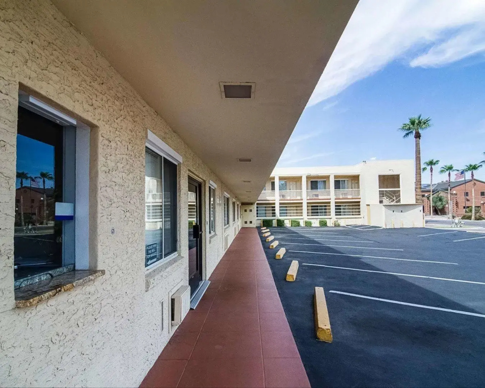 photo 1 of Central Phoenix Hotel