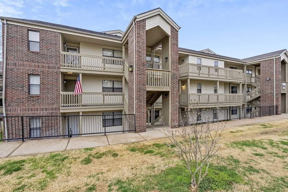 photo 1 of Bunker Ridge Rendezvous - Branson - Condo in Pointe Royale