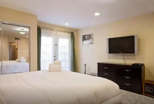 photo 1 of Burbank Spectacular Apt. Suite