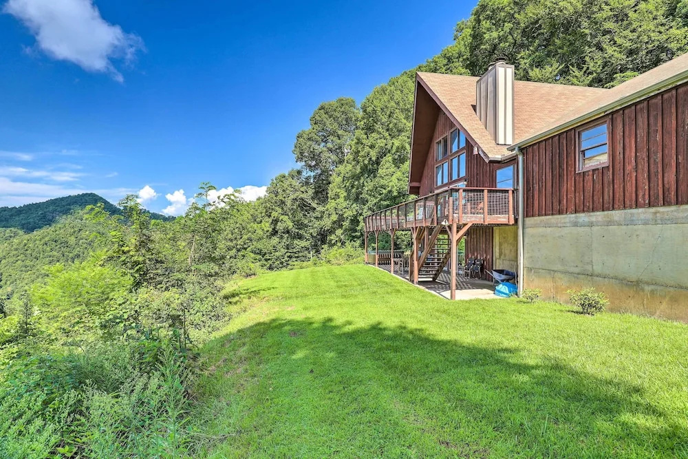 photo 1 of Blue Ridge Mountain Escape w/ Stunning Views!