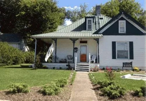 photo 1 of Cadiz Street Bed and Breakfast