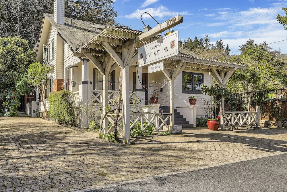 photo 1 of Calistoga Wine Way Inn