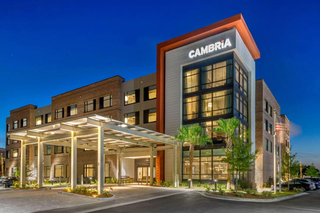 photo 1 of DoubleTree by Hilton Charleston Riverview