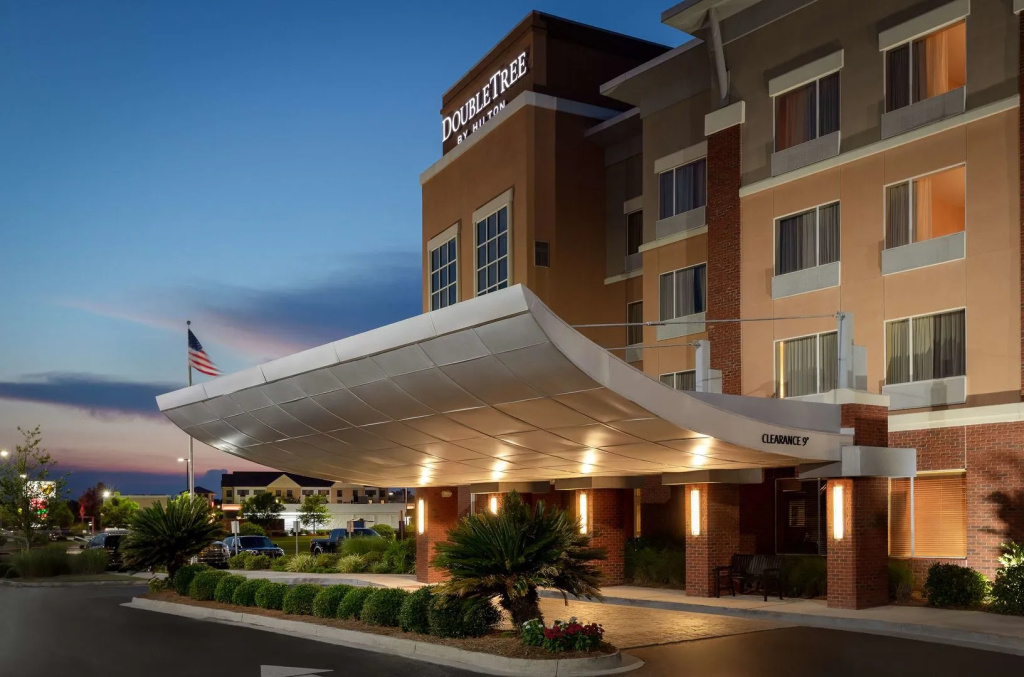 photo 1 of DoubleTree by Hilton Hotel Savannah Airport