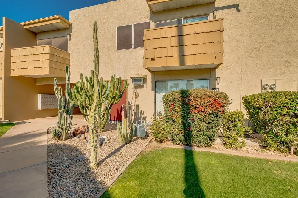 photo 1 of Camelback House 1 Bedroom 1 Bathroom Condo