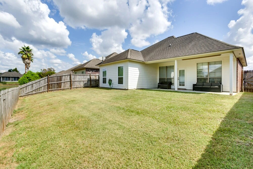 photo 1 of Canalfront Baton Rouge Home w/ Patio: 6 Mi to Lsu!