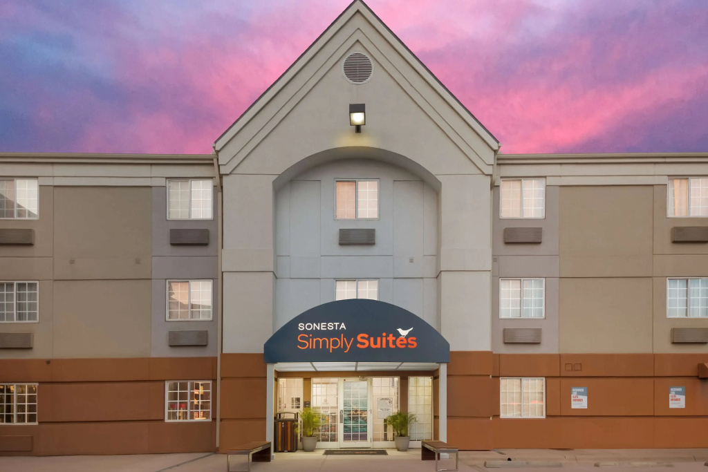 photo 1 of Sonesta Simply Suites Baltimore BWI Airport