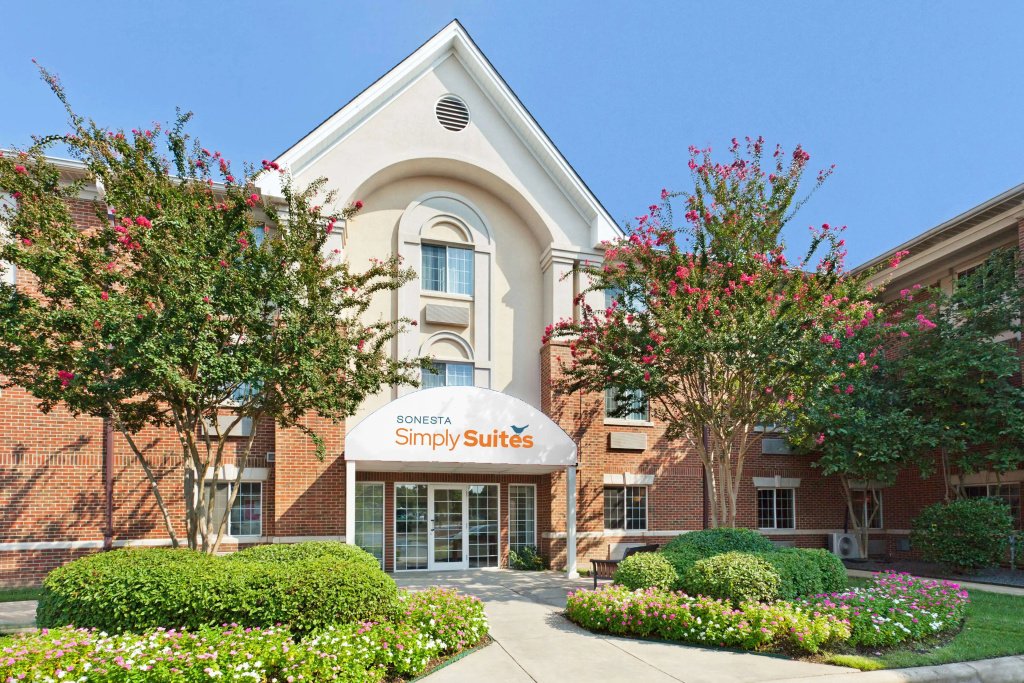 photo 1 of Sonesta Simply Suites Charlotte University