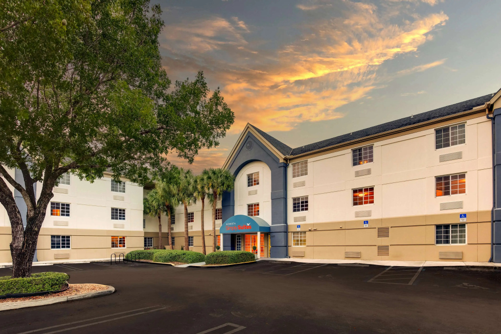 photo 1 of Sonesta Simply Suites Miami Airport Doral