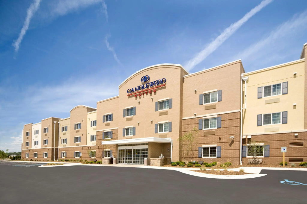photo 1 of Candlewood Suites Milwaukee Airport by IHG