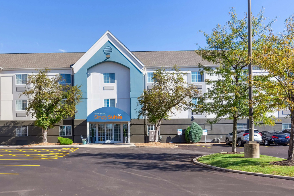 photo 1 of Sonesta Simply Suites  St Louis Earth City